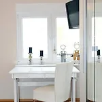 In Feldmannshof Mit Grill Und Garten By Interhome 드롤스하겐