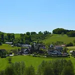 In Feldmannshof Mit Grill Und Garten By Interhome * 드롤스하겐